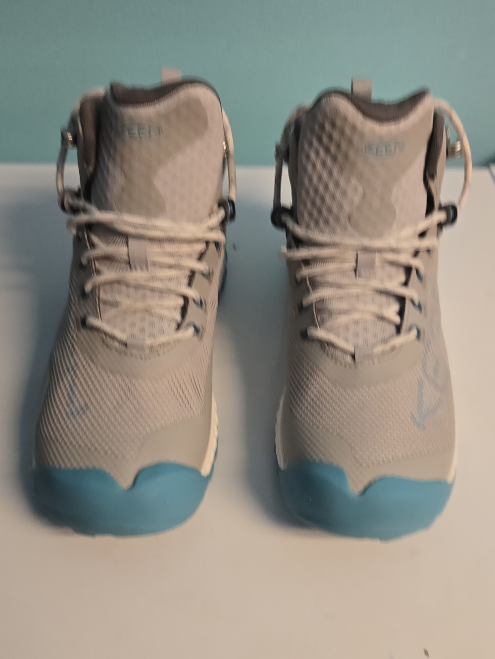Keen  Light Gray Sneakers with Blue Toe Caps